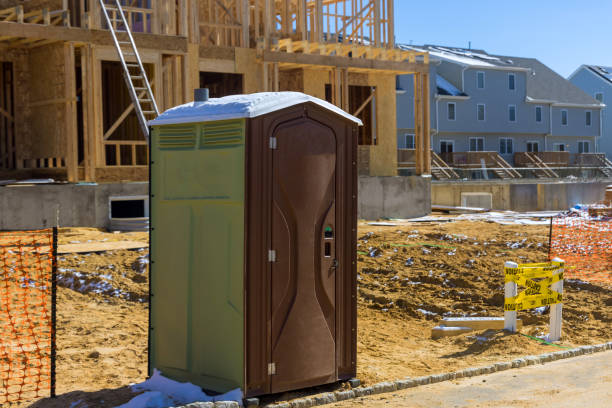 Best Emergency porta potty rental  in Omak, WA